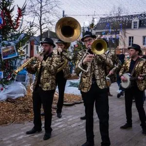 Photo 1 de Smile quintet - Fanfare de rue