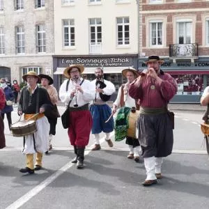 Photo 1 de l'annonce La Banda Tchok - Troupe festive bretonne